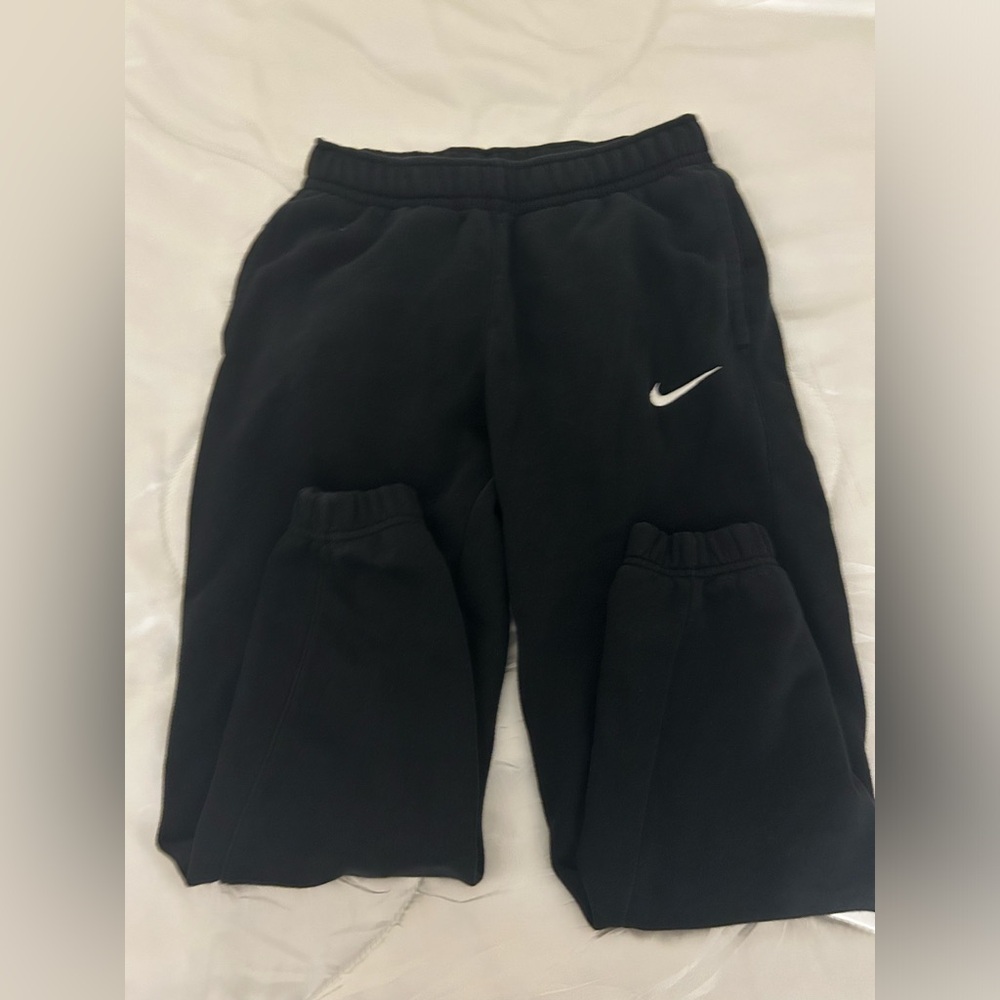 black nike sweatpants